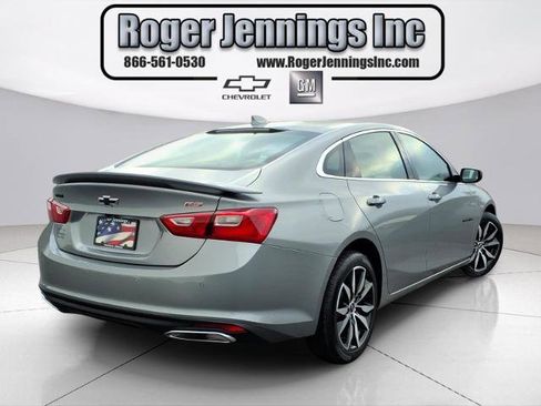 Used 2025 Chevrolet Malibu RS image 4