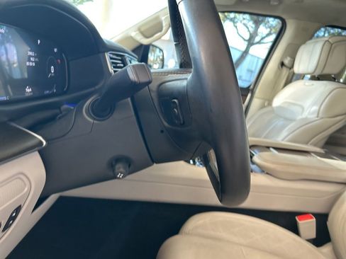 Used 2023 Jeep Grand Wagoneer L Series II image 59