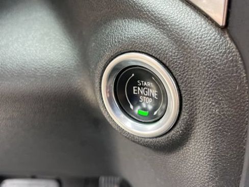 Used 2021 Chevrolet Silverado 1500 RST AWD/4WD image 21