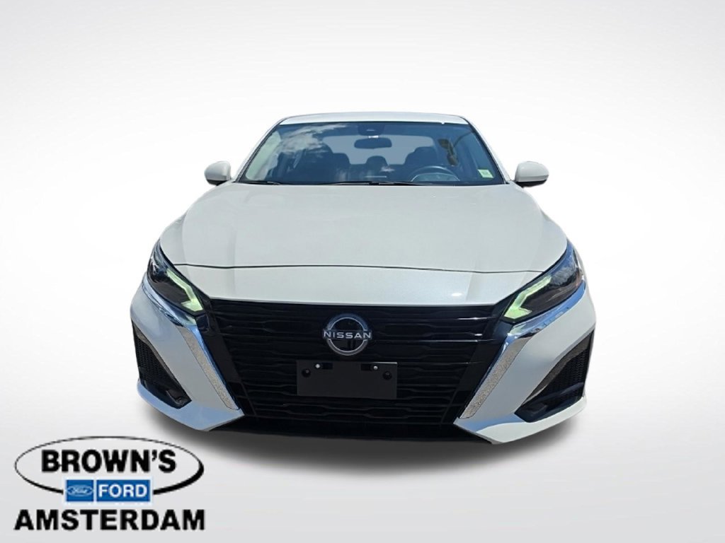 Used 2023 Nissan Altima 2.5 SV FWD image 3