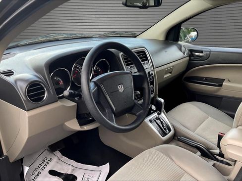 Used 2010 Dodge Caliber Mainstreet FWD image 16