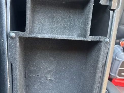 Used 2017 Ford Fusion SE w/ Fusion SE Technology Package image 27