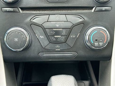Used 2014 Ford Fusion SE image 15