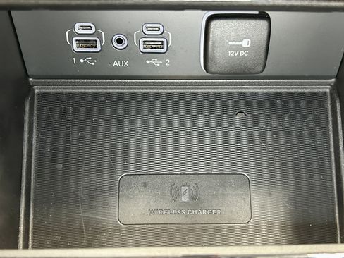 Certified 2023 Jeep Grand Cherokee L Limited w/ Luxury Tech Group II image 36