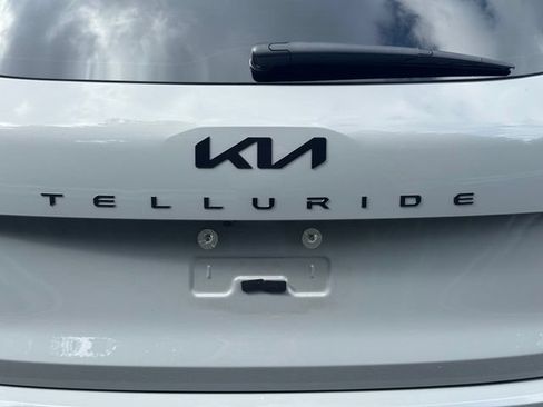 Used 2025 Kia Telluride EX X-Line AWD/4WD image 12