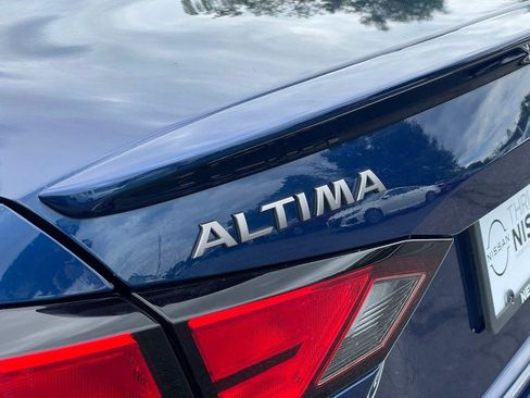 Used 2023 Nissan Altima 2.5 SR FWD image 27