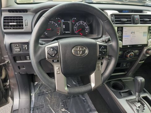 Used 2022 Toyota 4Runner SR5 RWD image 18