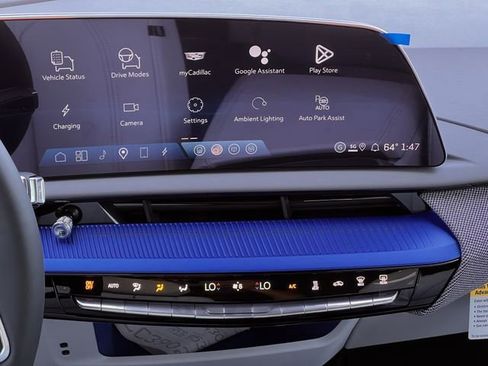 New 2026 Cadillac Optiq Luxury 2 image 15