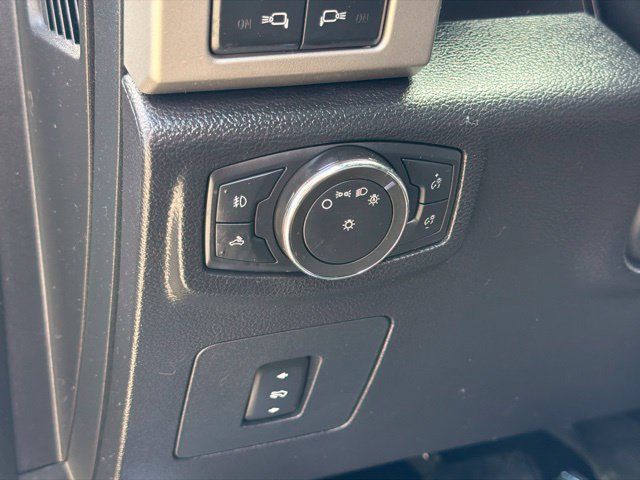 Used 2016 Ford F150 Lariat RWD image 24