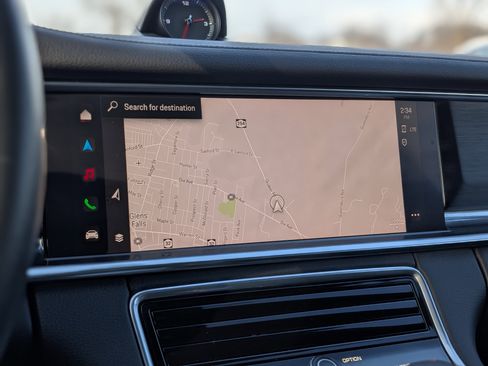 Used 2022 Porsche Panamera 4S image 31