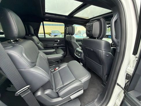 New 2027 Ford Expedition Platinum w/ Stealth Performance Package AWD/4WD image 16