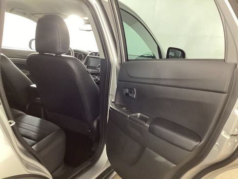 Used 2024 Mitsubishi Outlander Sport ES AWD/4WD image 26