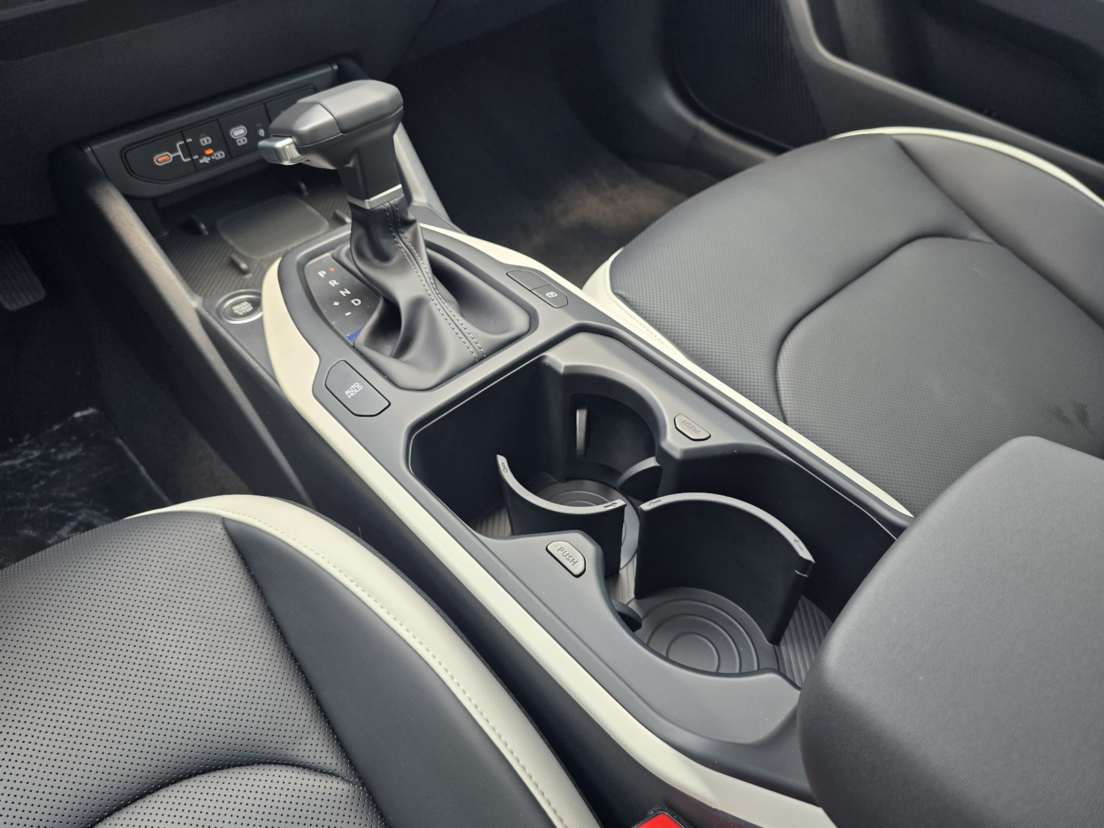 New 2026 Kia K4 EX w/ GT-Line Sunroof Package FWD image 9