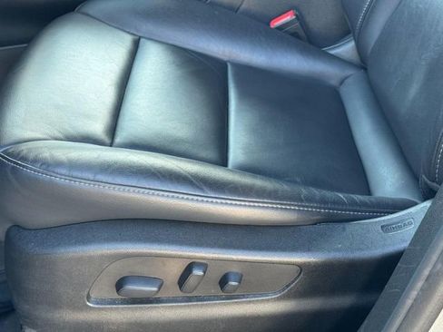 Used 2023 Cadillac XT4 Premium Luxury image 25