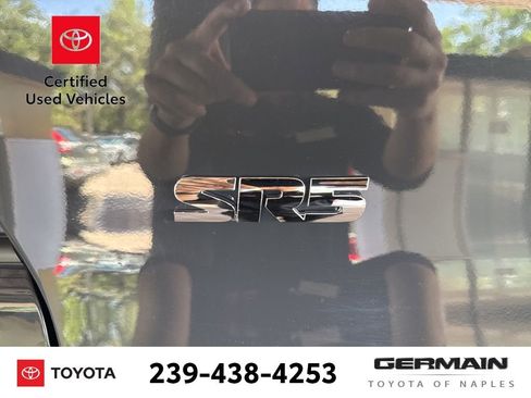 Used 2024 Toyota 4Runner SR5 Premium RWD image 3