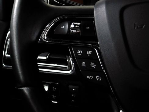 Used 2024 Lincoln Navigator Reserve w/ Equipment Group 201A image 40