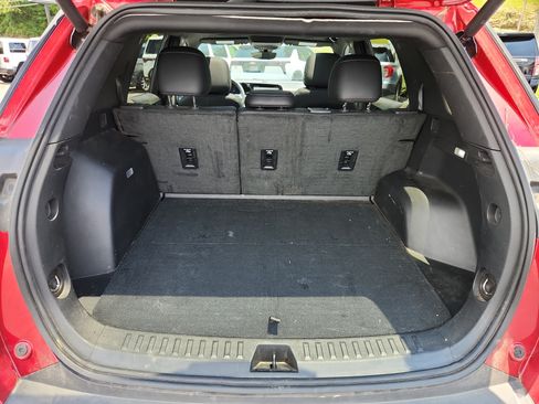 Used 2025 Chevrolet Equinox LT w/ Convenience Package II FWD image 42