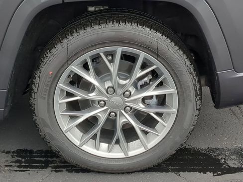 New 2025 Jeep Grand Cherokee L Summit image 13