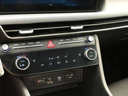 Used 2025 Hyundai Sonata SEL FWD image 17