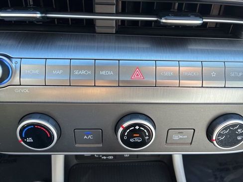 Used 2024 Hyundai Kona SE AWD/4WD image 21