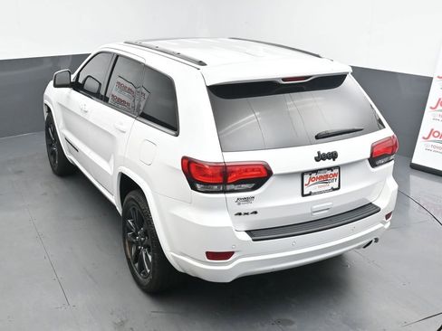 Used 2021 Jeep Grand Cherokee Laredo X image 31