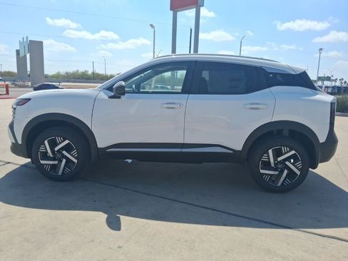 New 2026 Nissan Kicks SV w/ SV Premium Package image 3