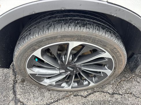 Used 2024 Lincoln Aviator Reserve w/ Equipment Group 201A AWD/4WD image 10