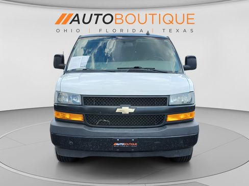 Used 2021 Chevrolet Express 3500 Extended w/ Driver Convenience Package RWD image 8