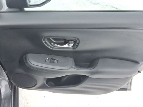 Used 2023 Honda HR-V LX image 23