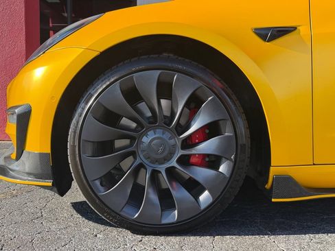 Used 2021 Tesla Model 3 Performance AWD/4WD image 10