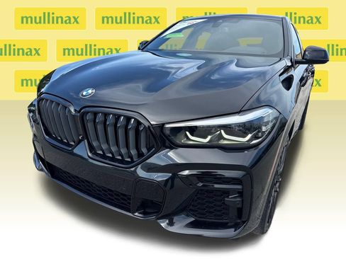 Used 2022 BMW X6 xDrive40i w/ M Sport Package AWD/4WD image 11