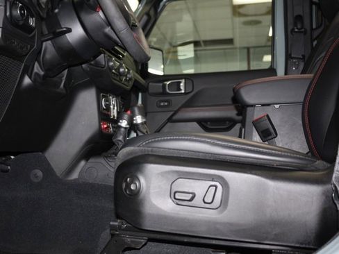 Certified 2024 Jeep Wrangler Unlimited Rubicon image 9