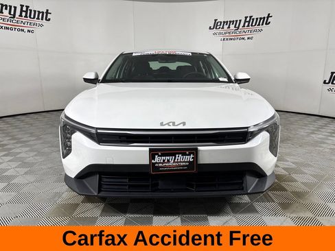 Used 2025 Kia K4 FWD image 3