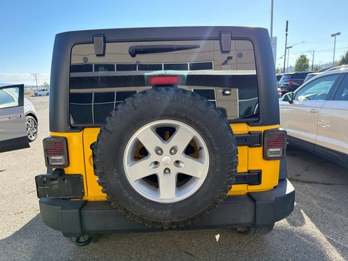 Used 2015 Jeep Wrangler Unlimited Sport w/ Quick Order Package 24S AWD/4WD image 7