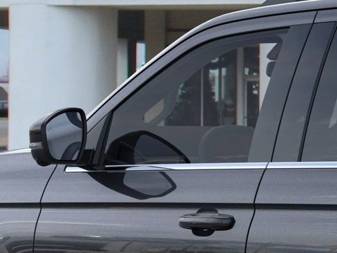 New 2025 Ford Expedition Active image 20