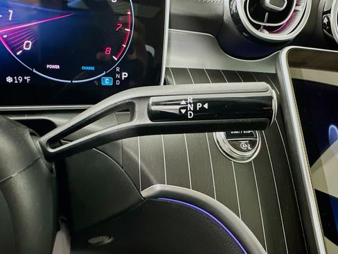 Certified 2025 Mercedes-Benz C 300 4MATIC Sedan image 21