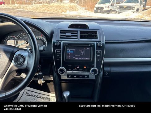 Used 2014 Toyota Camry SE image 18