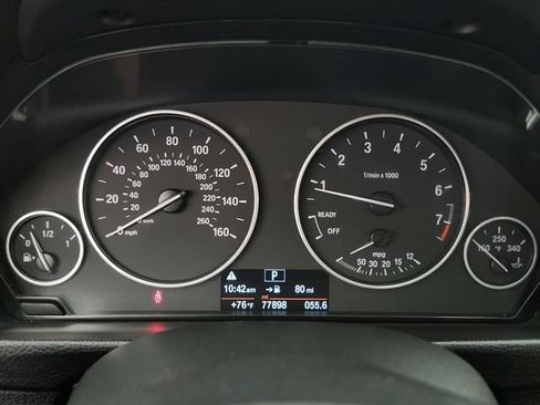Used 2017 BMW 320i xDrive Sedan AWD/4WD image 11