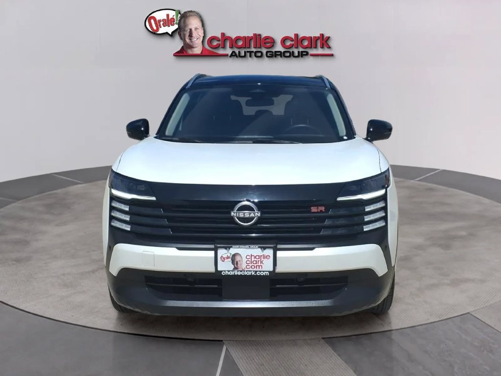 Used 2025 Nissan Kicks SR AWD/4WD image 8
