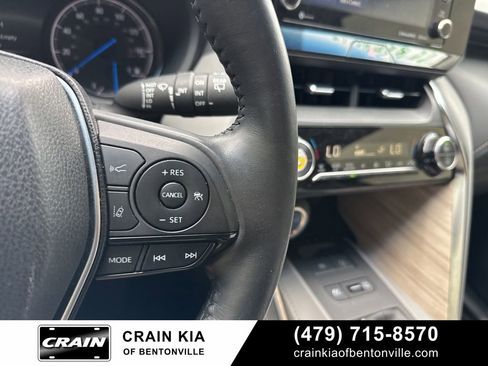 Used 2022 Toyota Venza XLE AWD/4WD image 27