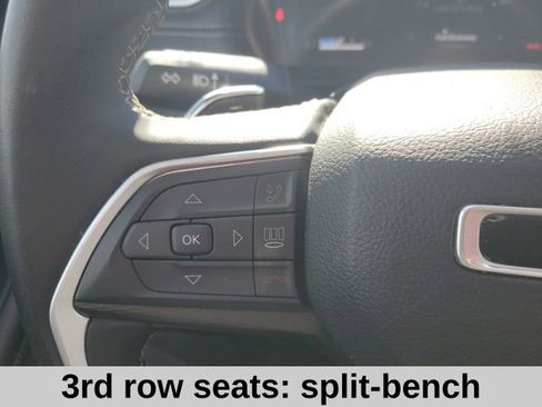 Used 2023 Jeep Grand Cherokee L Laredo image 11