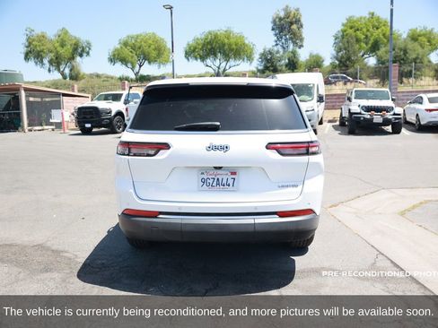 Used 2023 Jeep Grand Cherokee L Limited w/ Luxury Tech Group II RWD image 4