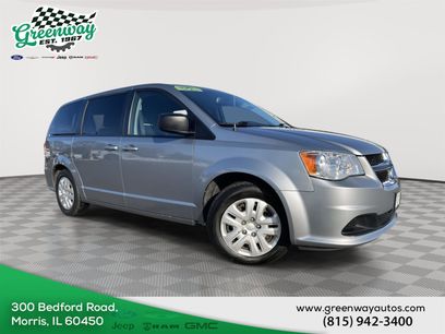 Used 2018 Dodge Grand Caravan SE w/ UConnect Hands-Free Group