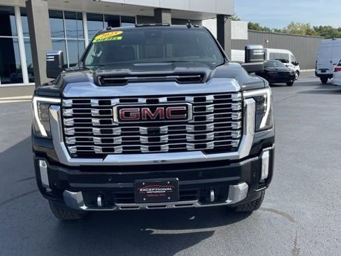 Used 2025 GMC Sierra 2500 Denali w/ Denali Reserve Package image 9