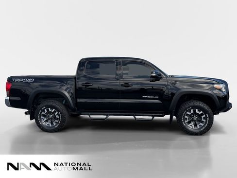 Used 2017 Toyota Tacoma TRD Off-Road w/ Tow Package (A/T) AWD/4WD image 6