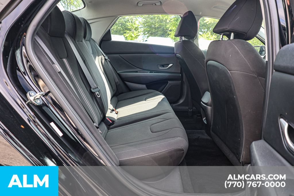 Used 2024 Hyundai Elantra SEL FWD image 21