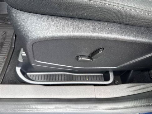 Used 2019 Ford Transit Connect XLT FWD image 14