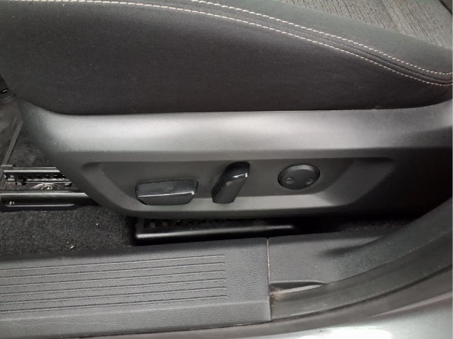 Used 2023 Nissan Rogue SV FWD image 15