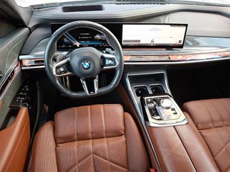 Certified 2023 BMW 760i xDrive video 2