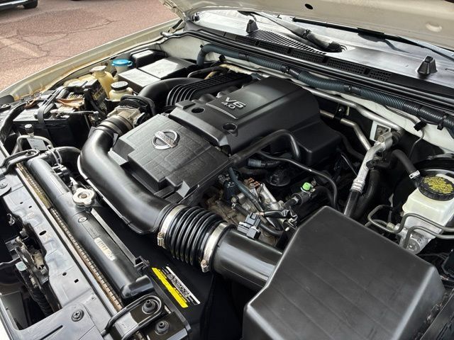 Used 2012 Nissan Frontier SV AWD/4WD image 13